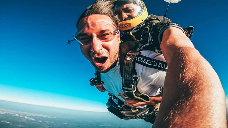 Tandem skydiving Colombia