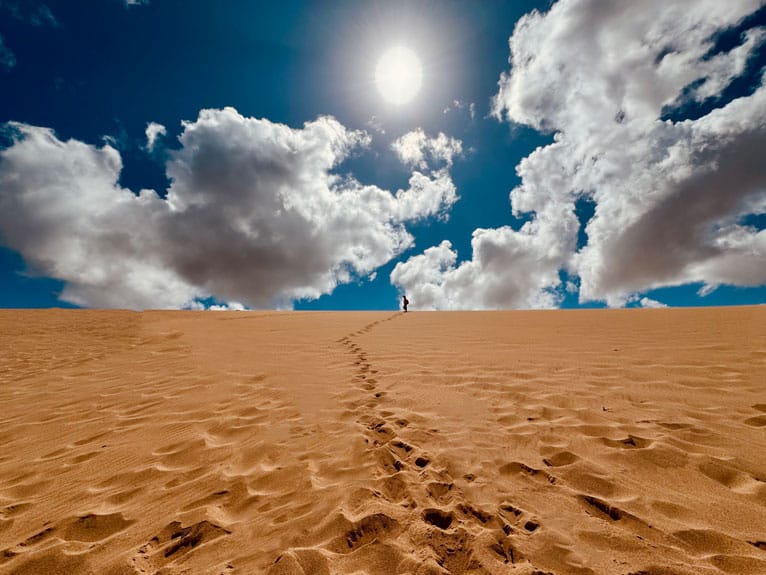 Dunes in the desert during kite trips Colombia