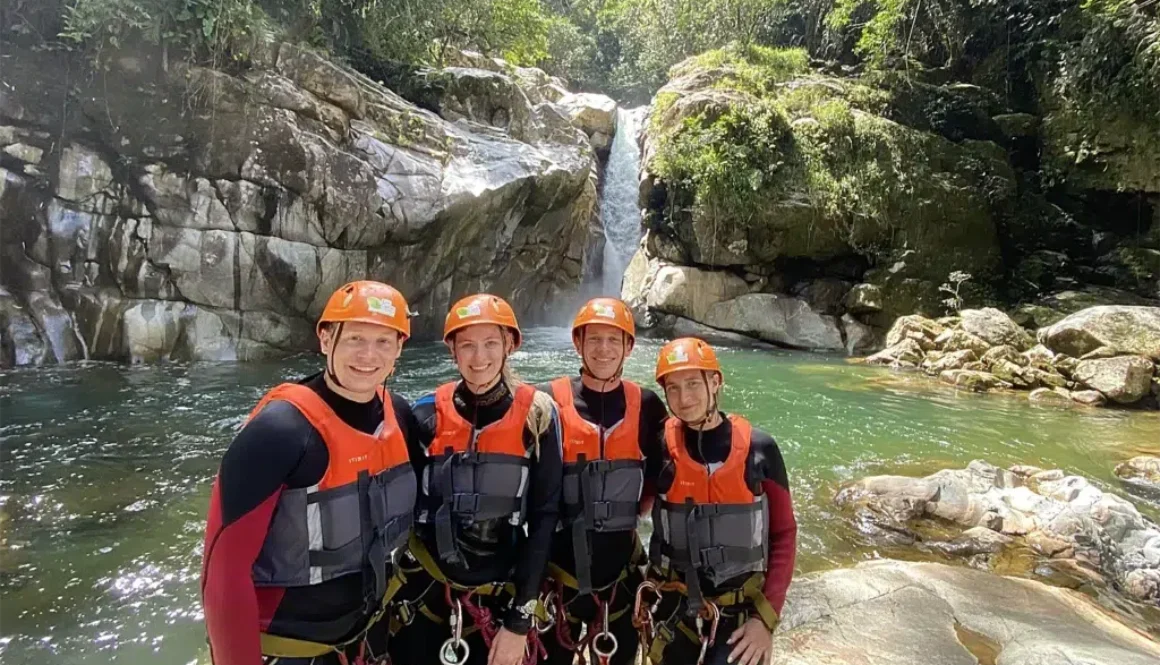 Family canyoning Medellin
