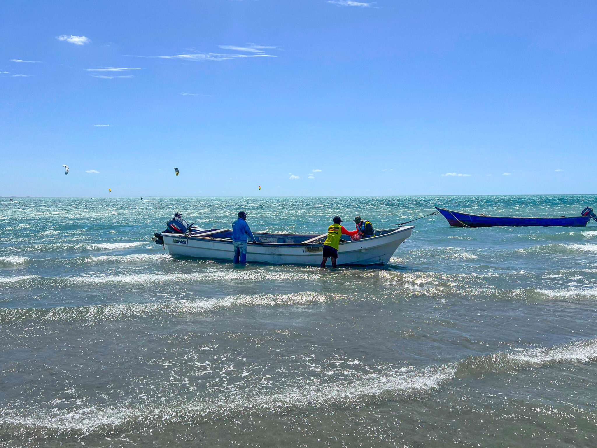 Boat arriving on the beach during a kite trip in Colombia