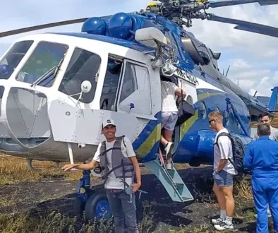 How tourists get around in Colombia without public buses